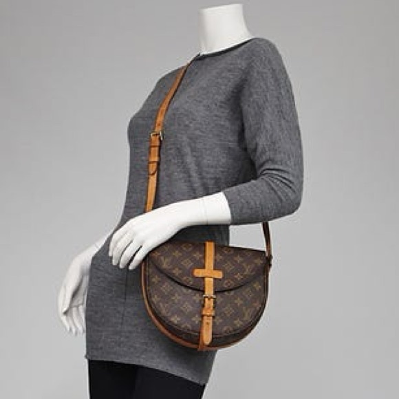 Louis Vuitton Handbags - LOUIS VUITTON Chantilly MM Monogram Vintage Crossbody Shoulder Bag